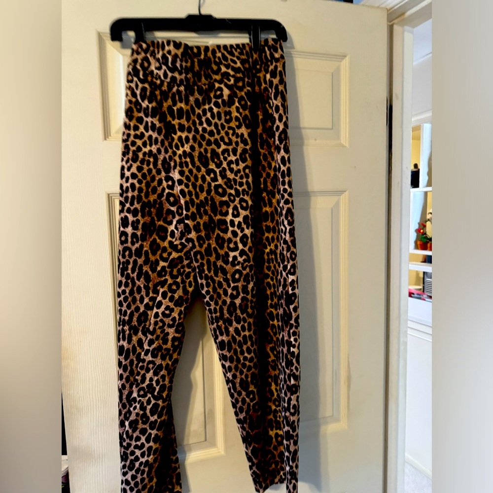 Michael Kors Leopard Print Pants/Leggings.